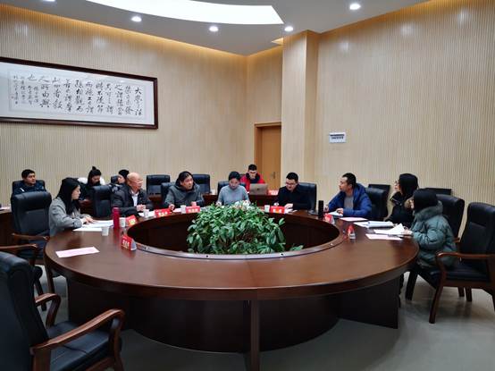 说明: C:\Users\Administrator.SD-20180606XRRJ\Desktop\2020市教科规划开题报告会照片\市教科规划开题报告会照片\全体3.jpg